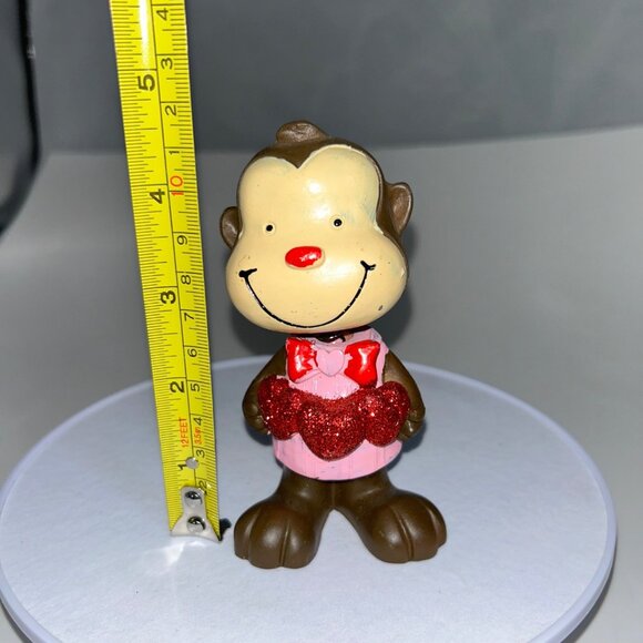 Valentine’s Day Monkey Bobblehead Nodder Pink Shirt Holding Red Hearts Figurine - Picture 5 of 5